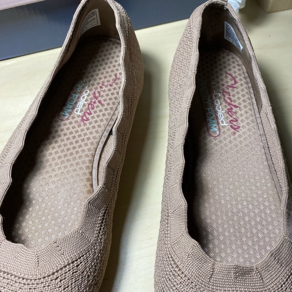 Cleo’s by Skechers, size 7.5 - Picture 9 of 9